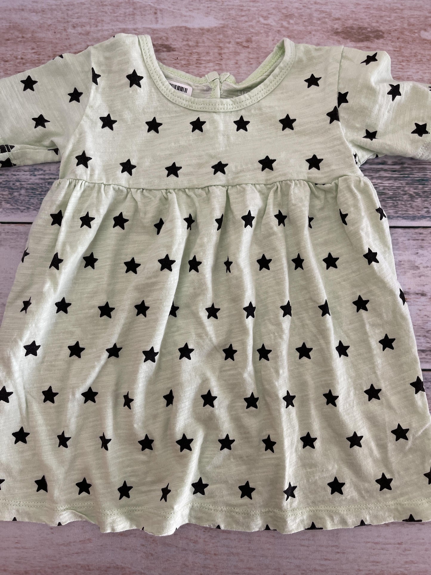Little Starters Girls Stars | light green Dress Size: 12-18 months Stars | light green