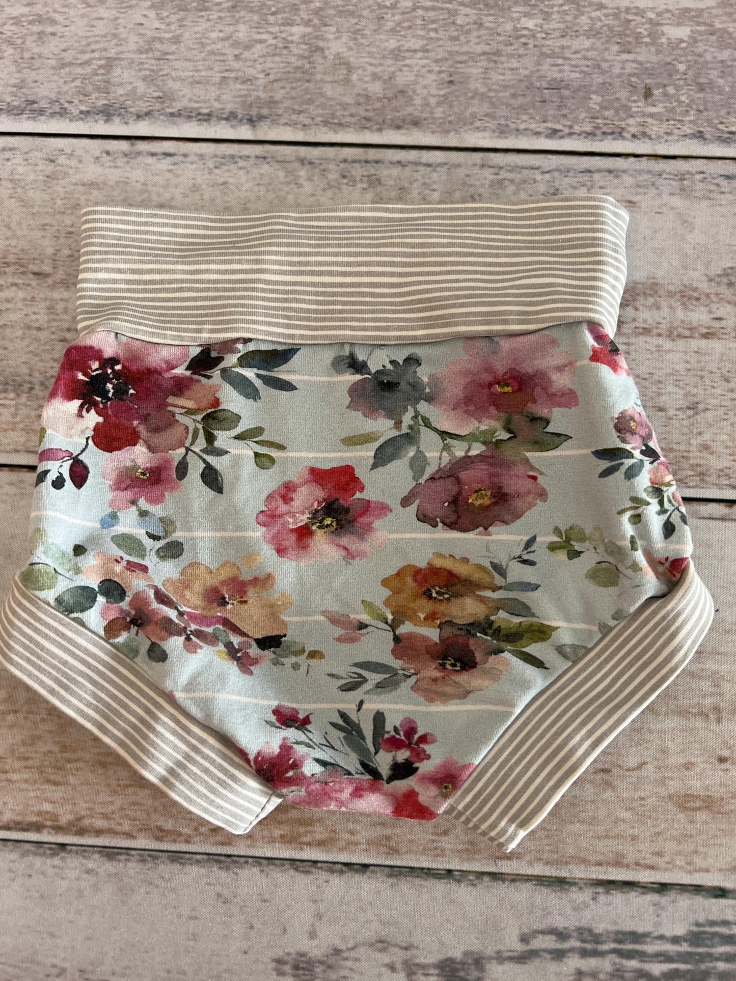 Unknown Girls Stripe | Flowers Shirt Size: 12 months Stripe | Flowers
