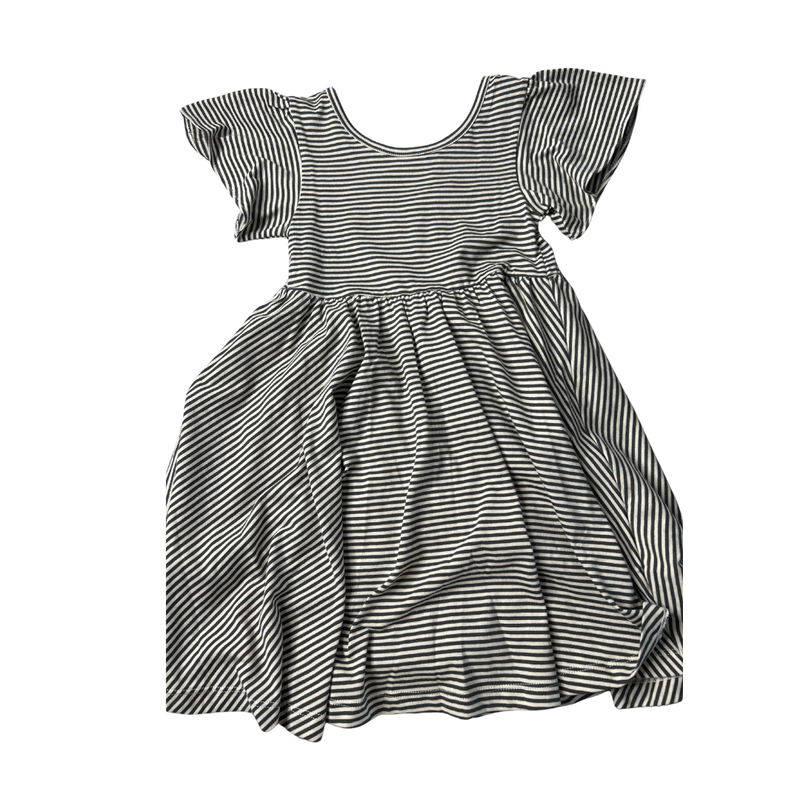 City Mouse Girls Striped | Black | White Dress Size: 5T Striped | Black | White