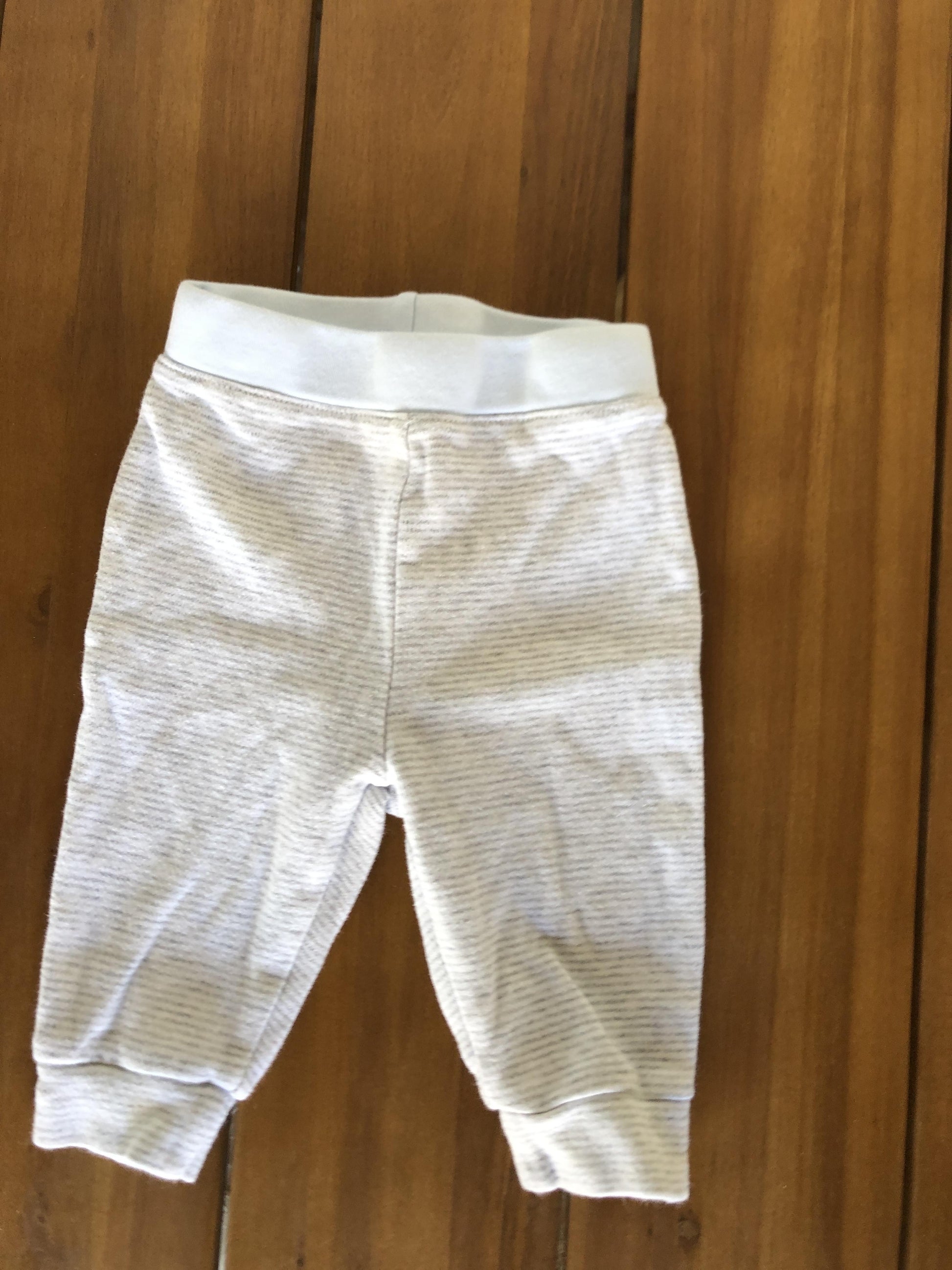 First Impressions Girls Striped | Grey | White Pants Size: 0-3 months Striped | Grey | White