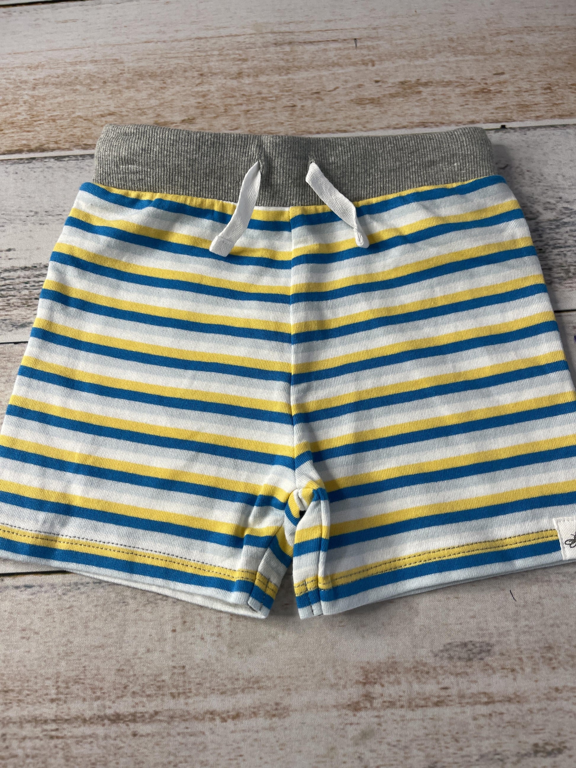 Burt's Bees Boys Striped | White | Yellow | Light Blue Shorts Size: 6-9 months Striped | White | Yellow | Light Blue