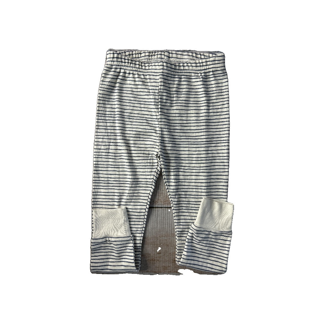Unisex Striped Pajamas Size: 24 months Striped