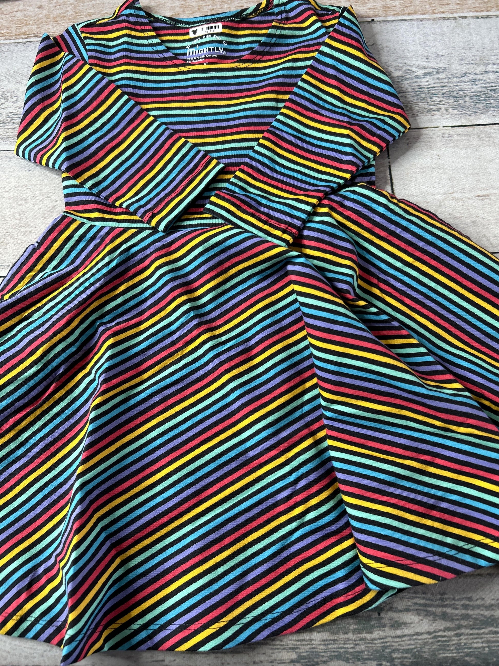 Girls Striped Dress Size: 4T Striped