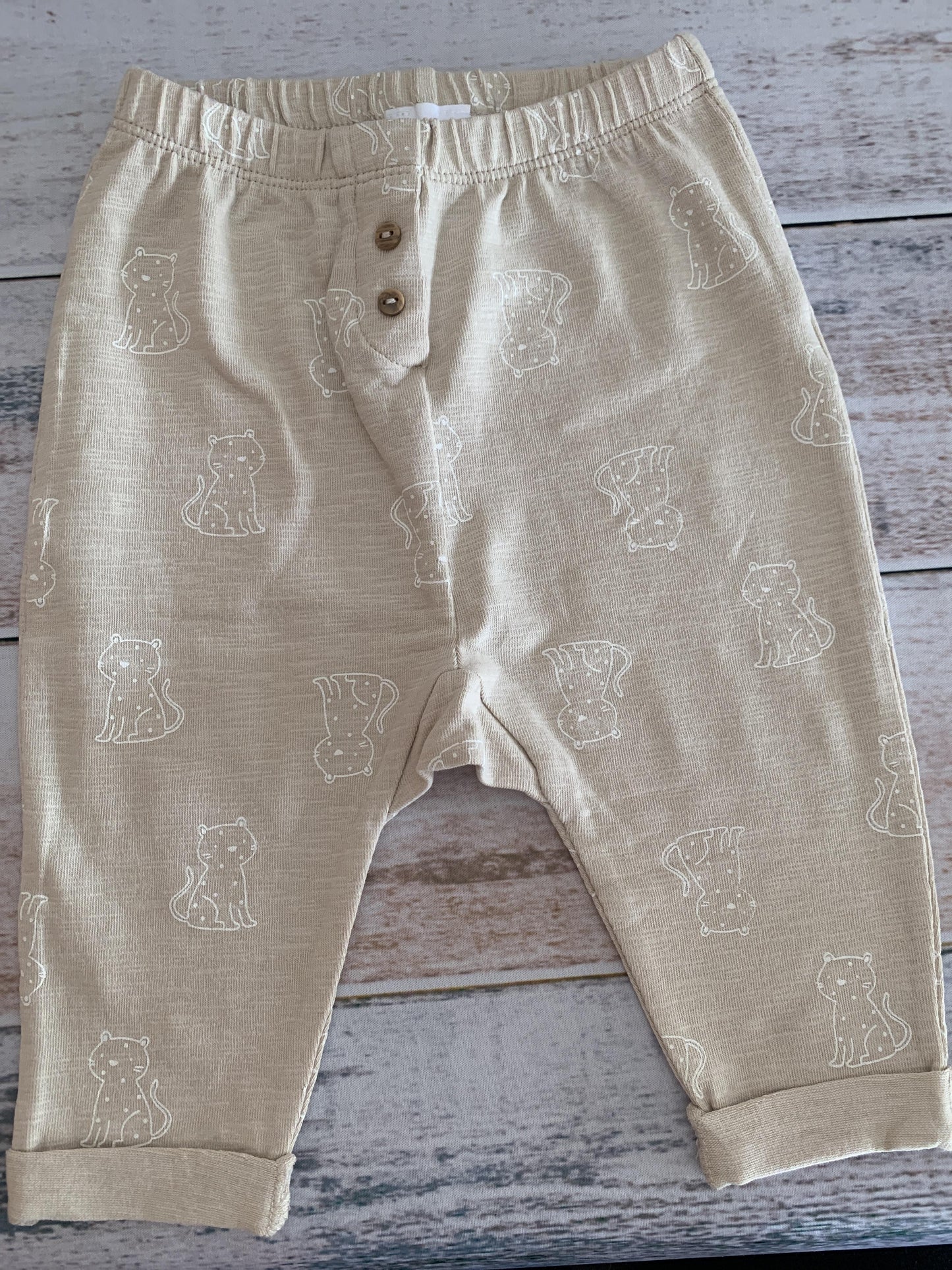 Zara Girls Tan | animals Pants Size: 6-9 months Tan | animals