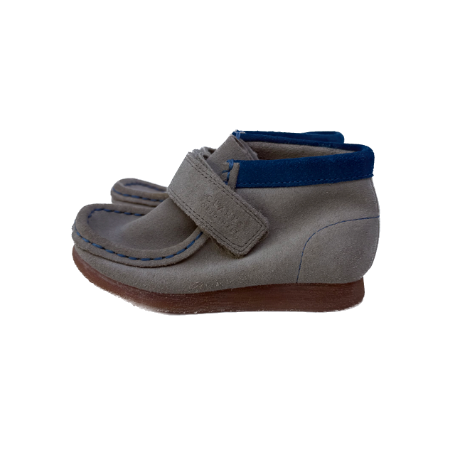 Clarks Boys Tan | Blue Boots Size: 6.5-7 Toddler Tan | Blue