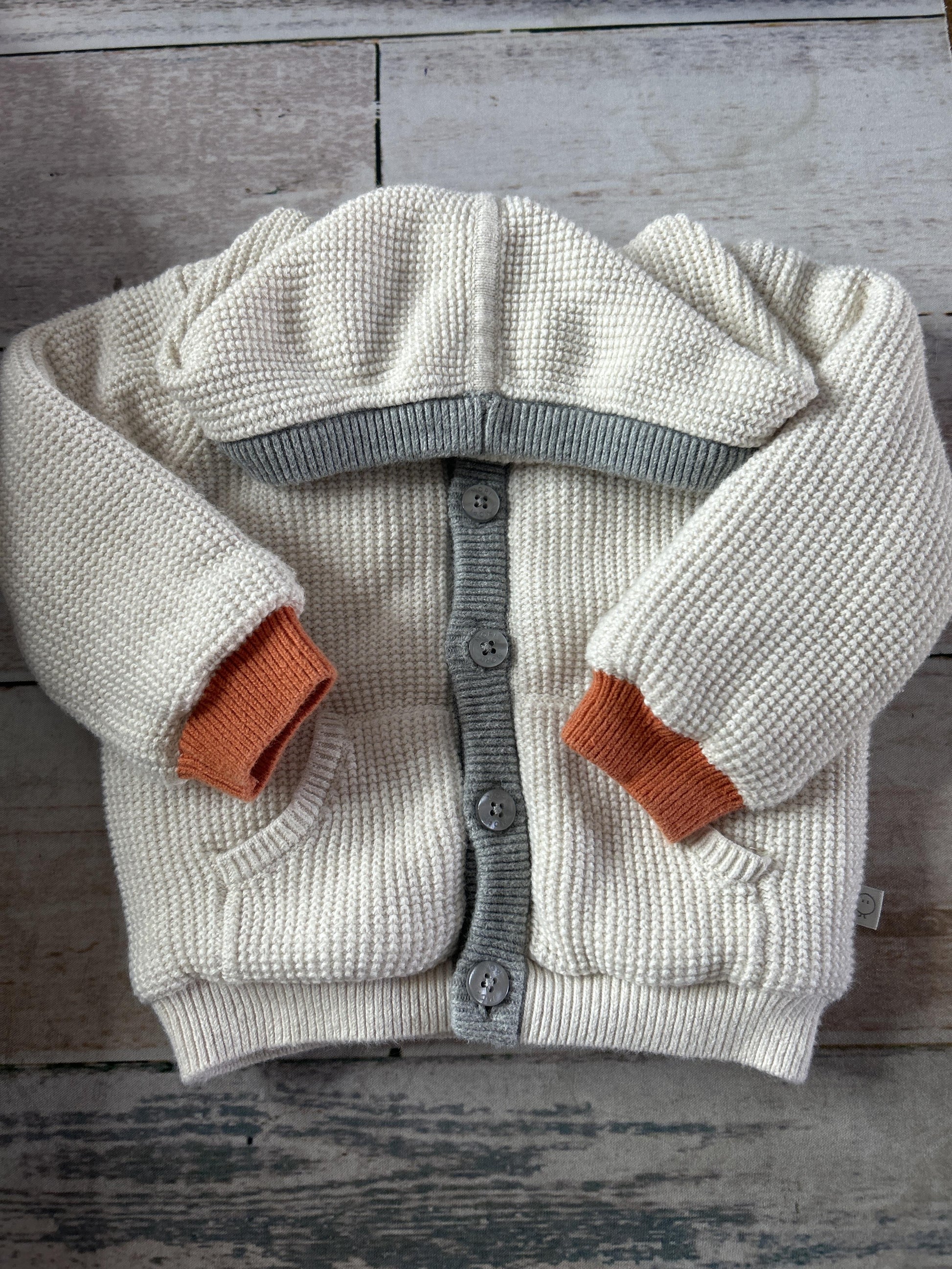 Mori Unisex Tan | Grey Sweater Size: 0-3 months Tan | Grey