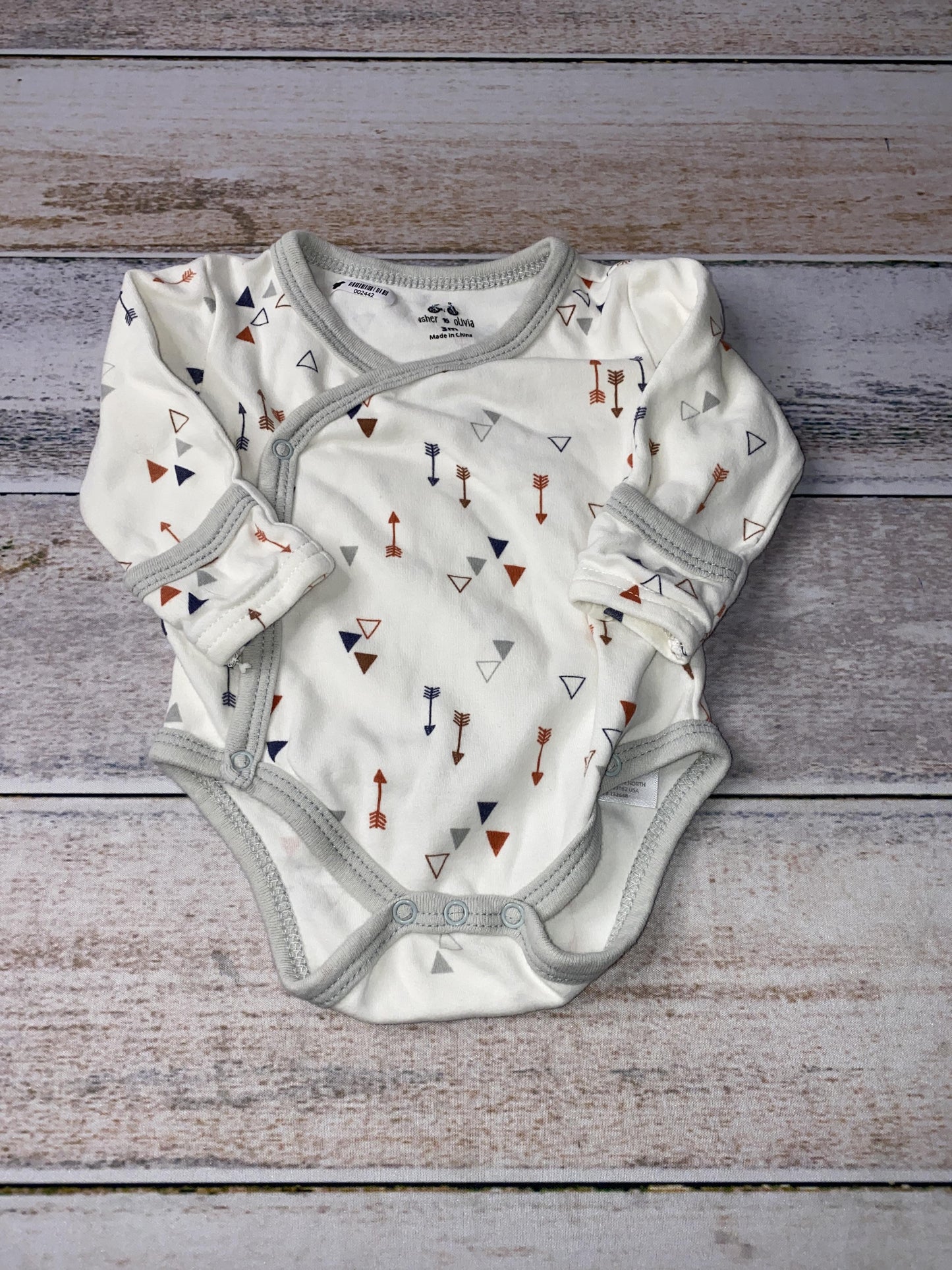asher and olivia Unisex Tan | Light Blue | White Onesie Size: 3 months Tan | Light Blue | White