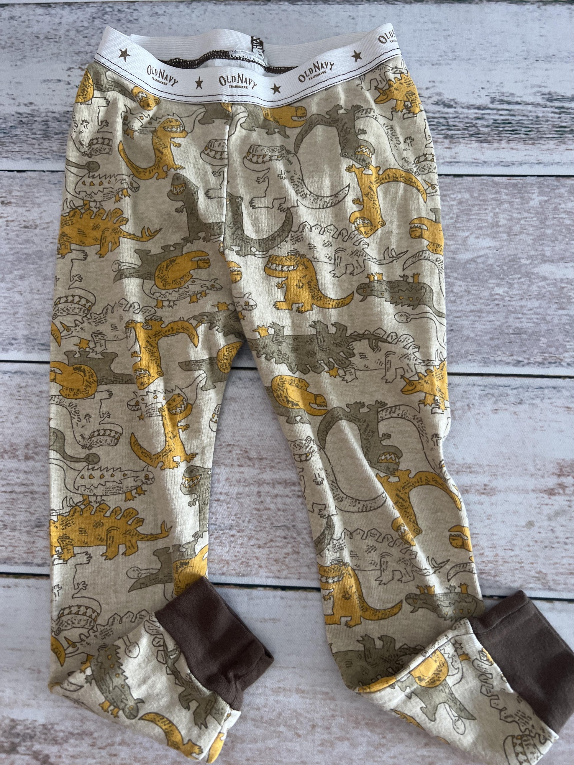 Old Navy Boys Tan | Mustard | Dinosaur Pajamas Size: 2T Tan | Mustard | Dinosaur