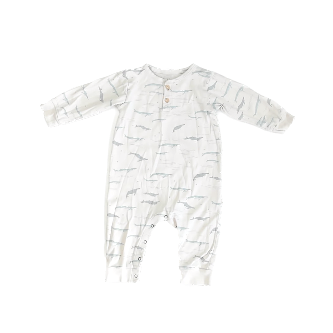 Red Caribou Unisex Tan Whales Long Sleeve Outfit Size: 12-18 Months Tan Whales