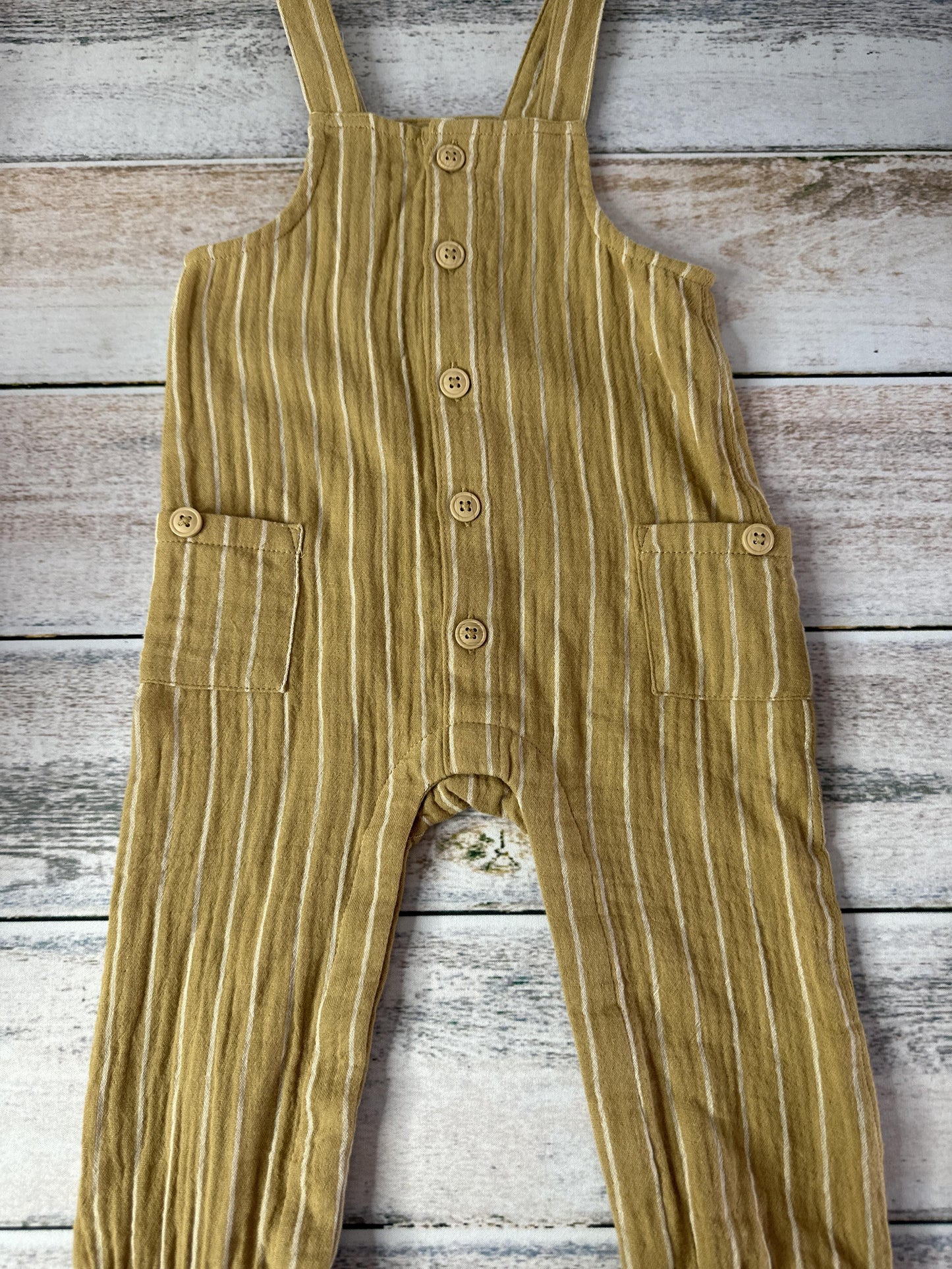 Cat & Jack Unisex Tan | White Button Down Short Sleeve Size: 12 months Tan | White