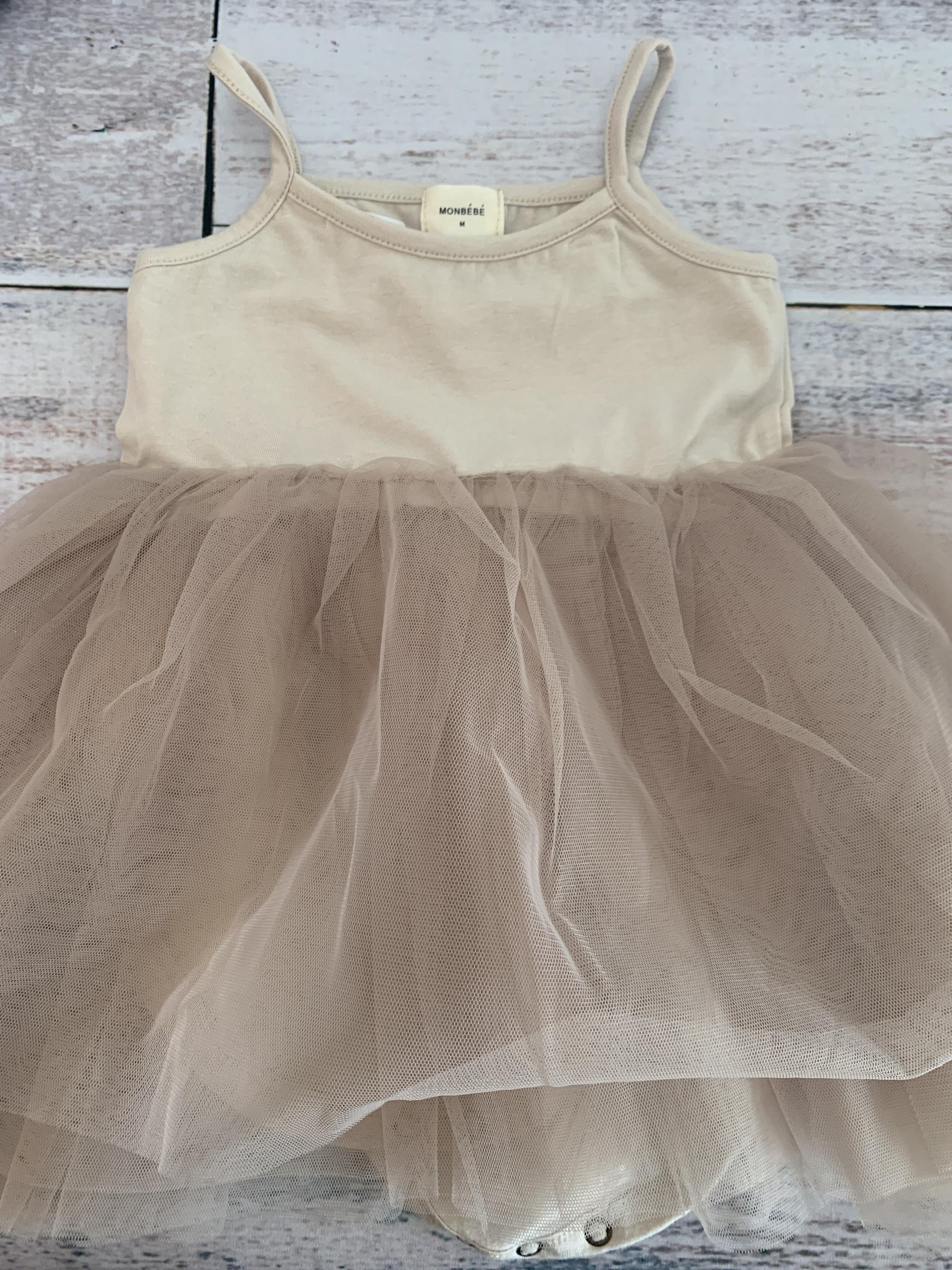 Monbebe Girls Tan Dress Size: 6-12 months Tan