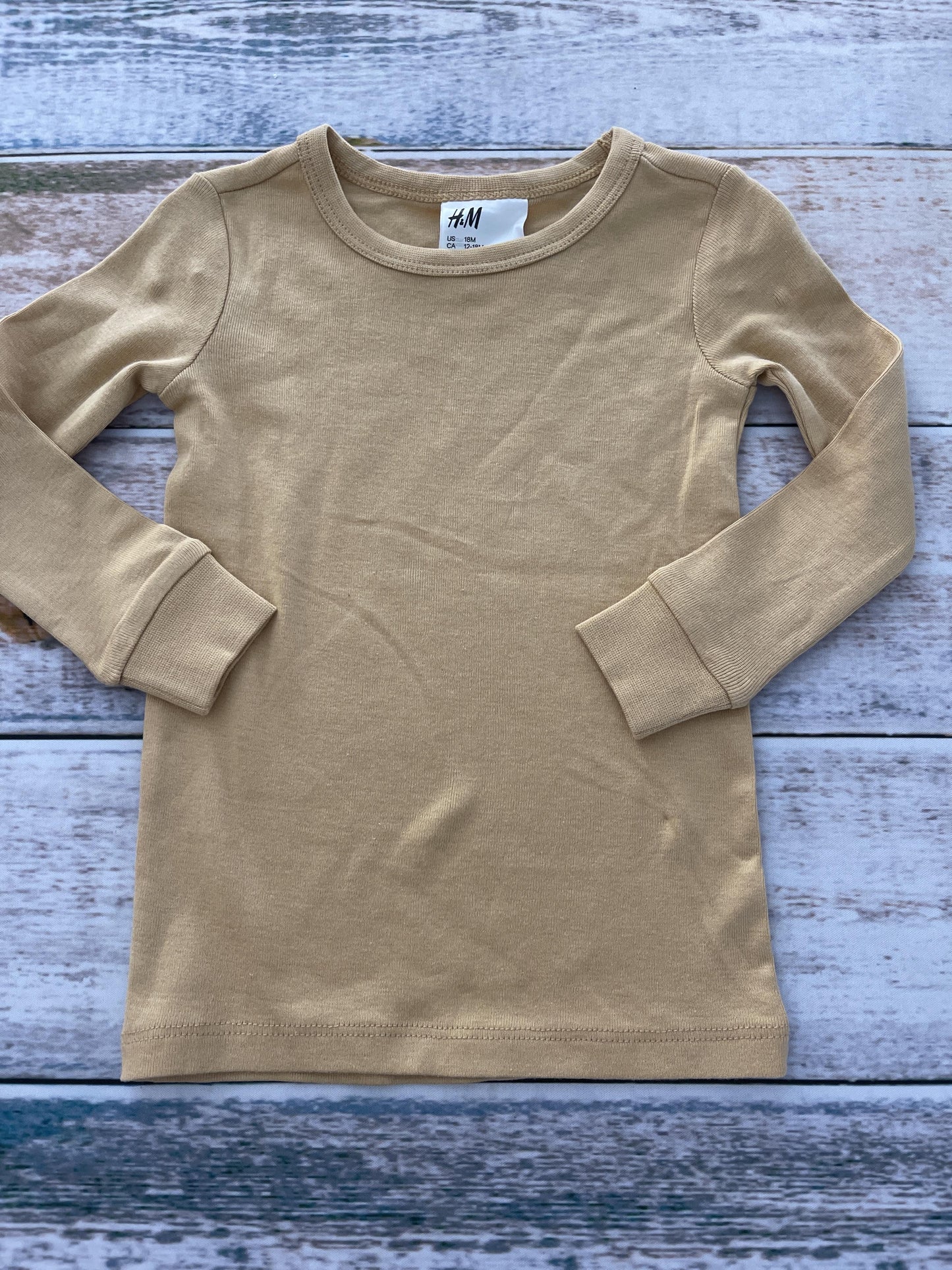H&M Unisex Tan Pajamas Size: 18 months Tan