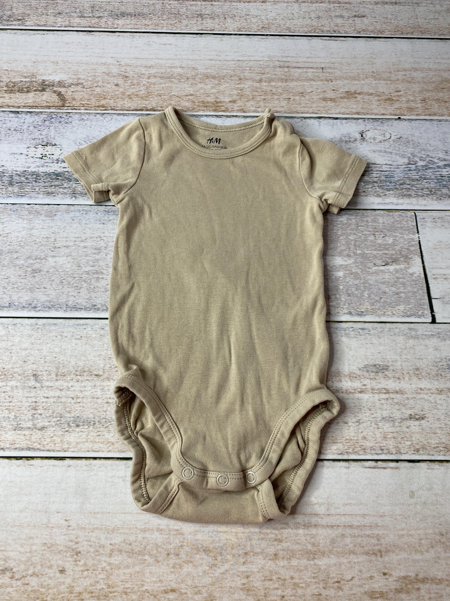 H&M Boys Tan Onesie Size: 12M Tan