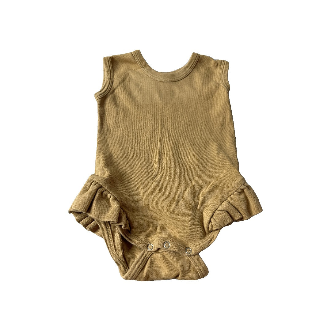 Kate Quinn Girls Tan Onesie Size: 12-18 months Tan