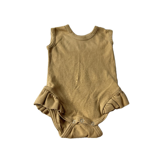 Kate Quinn Girls Tan Onesie Size: 12-18 months Tan