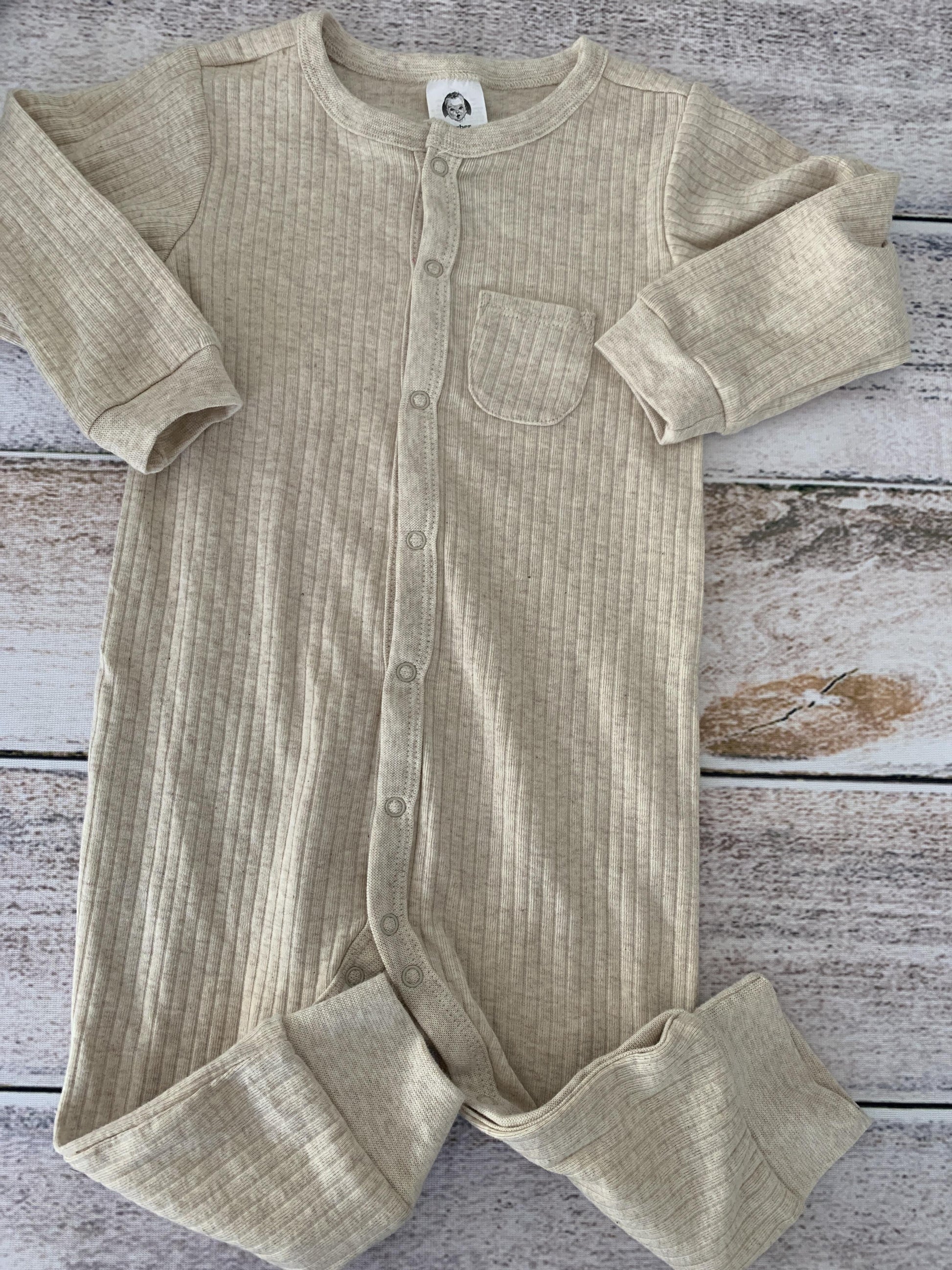 Gerber organic Boys Tan Long Sleeve Outfit Size: 6-9 months Tan