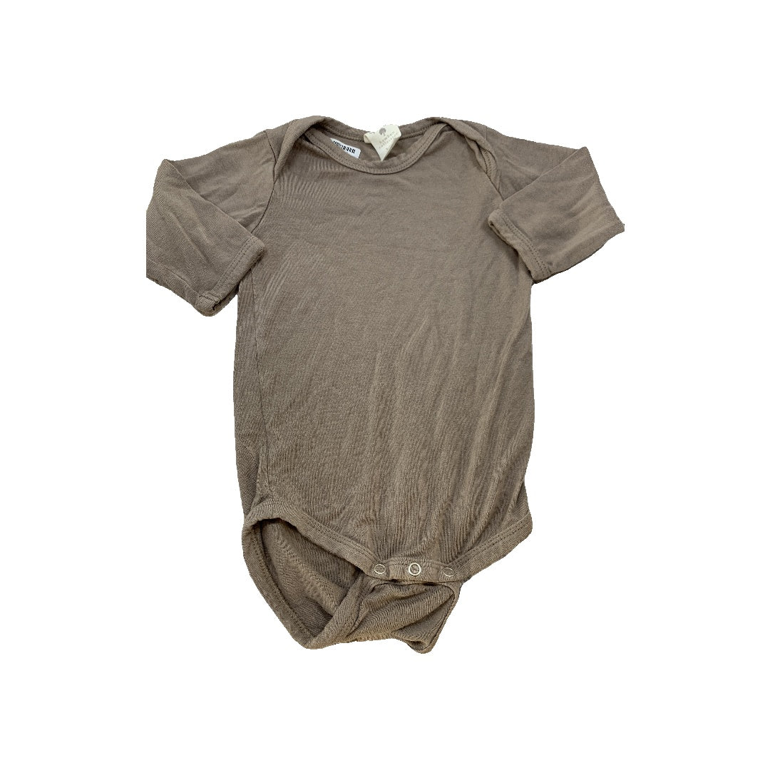 Kate Quinn Unisex Tan Onesie Size: 3-6 months Tan