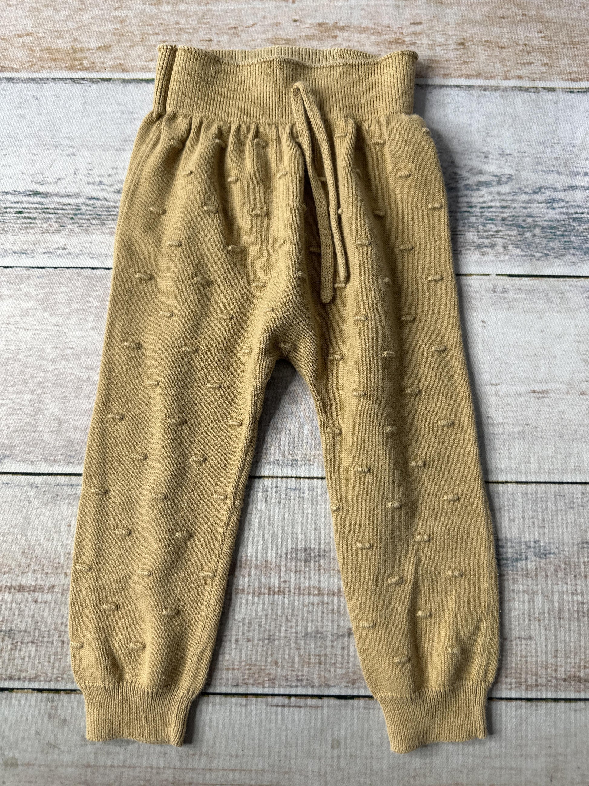 Quincy Mae Unisex Tan Pants Size: 18-24 months Tan