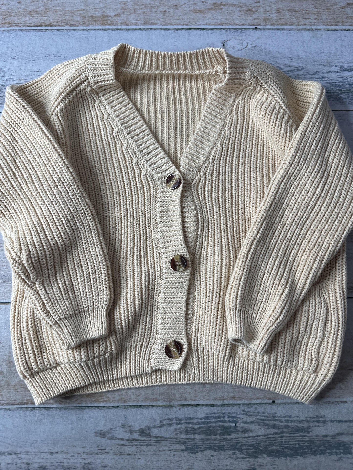 Unknown Girls Tan Sweater Size: 3T Tan