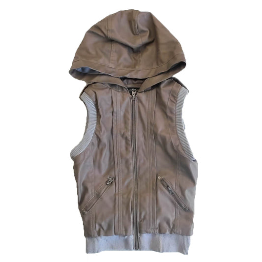 Beverly Hills Polo Club Boys Taupe Vest Size: 5-6 Years Taupe