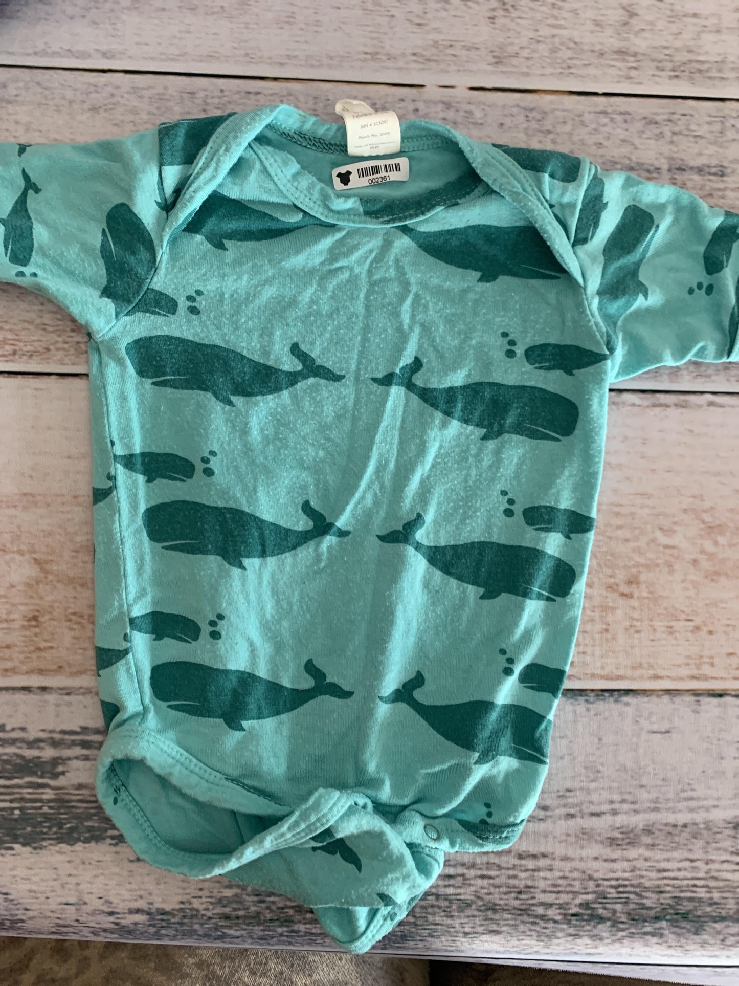 Kate Quinn Unisex Turquoise | whales Onesie Size: 0-3 months Turquoise | whales
