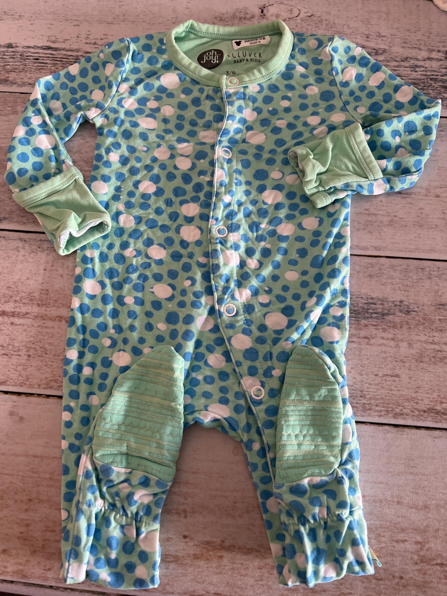 Clover Baby & Kids Unisex Turquoise | White | Light Blue Pajamas Size: 3-6 months Turquoise | White | Light Blue