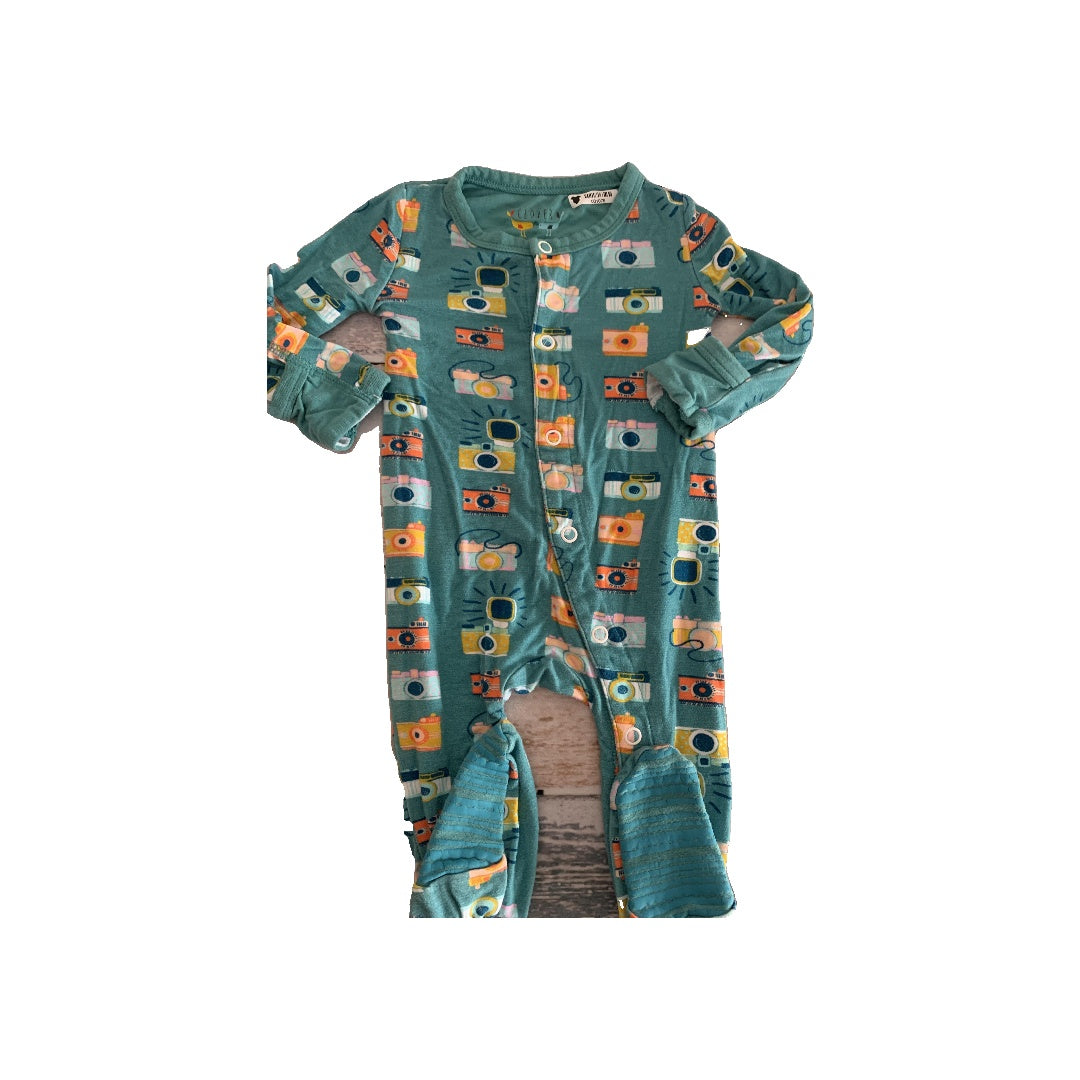 Clover Baby & Kids Unisex Turquoise Pajamas Size: 0-3 months Turquoise