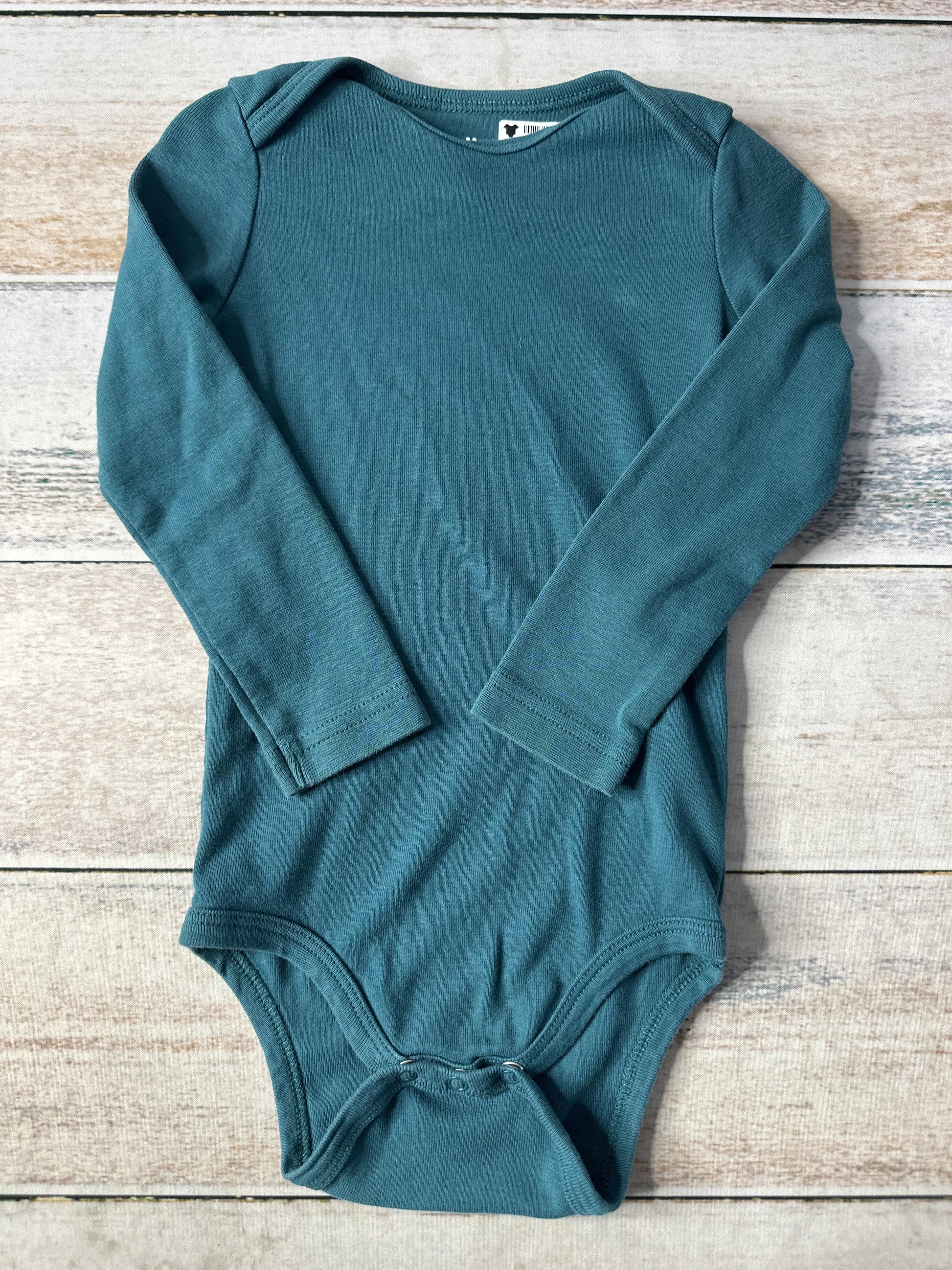 Primary Unisex Turquoise Onesie Size: 18-24 months Turquoise