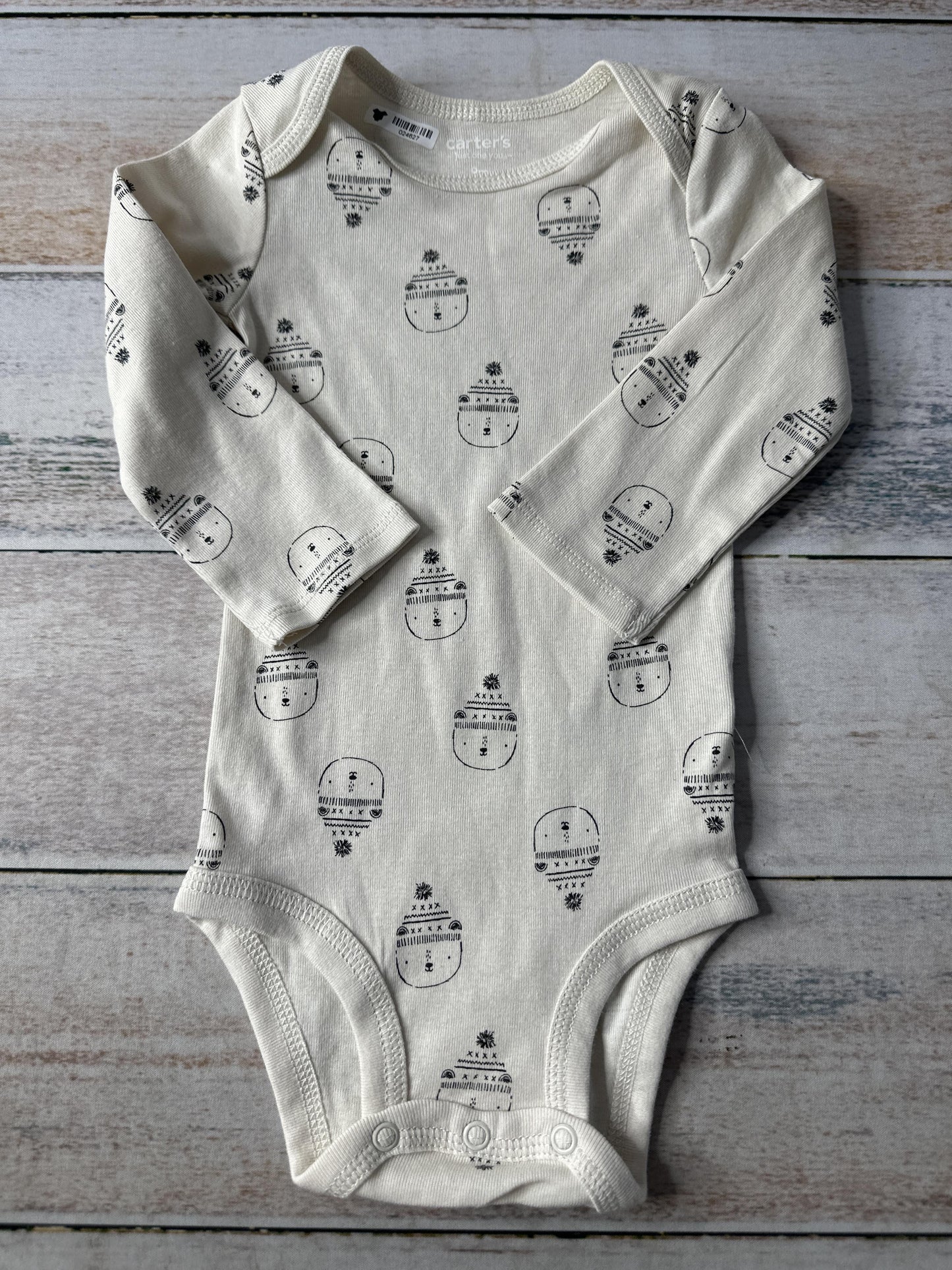 Carters Unisex whales Onesie Size: 6-9 months whales