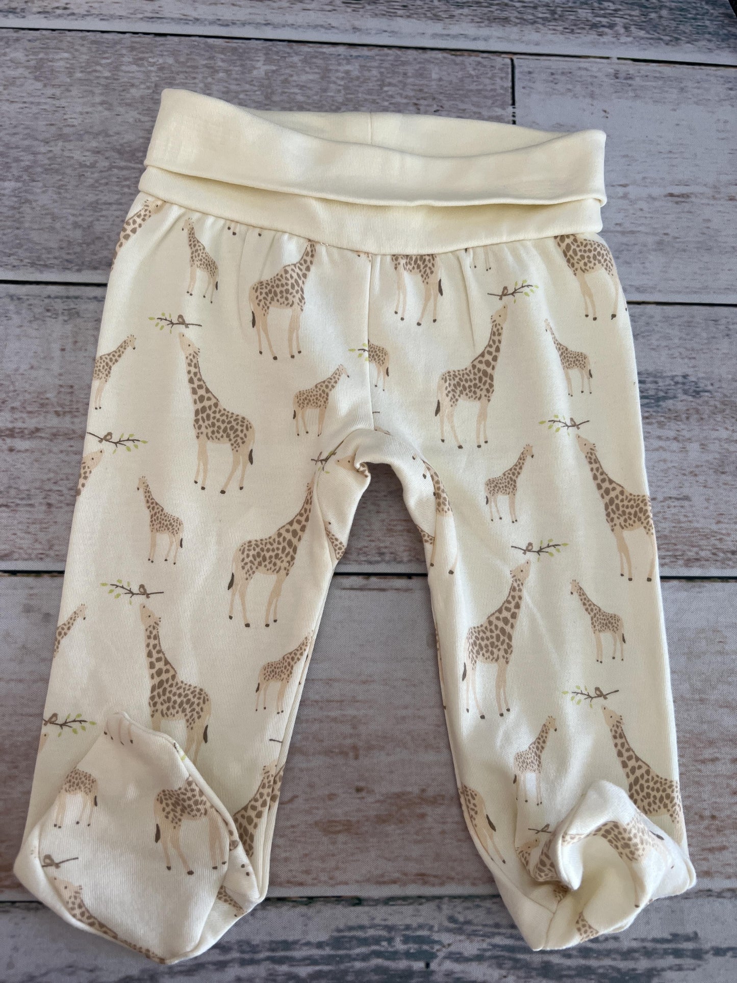 Magnetic Me Unisex White | animals Pants Size: Newborn White | animals