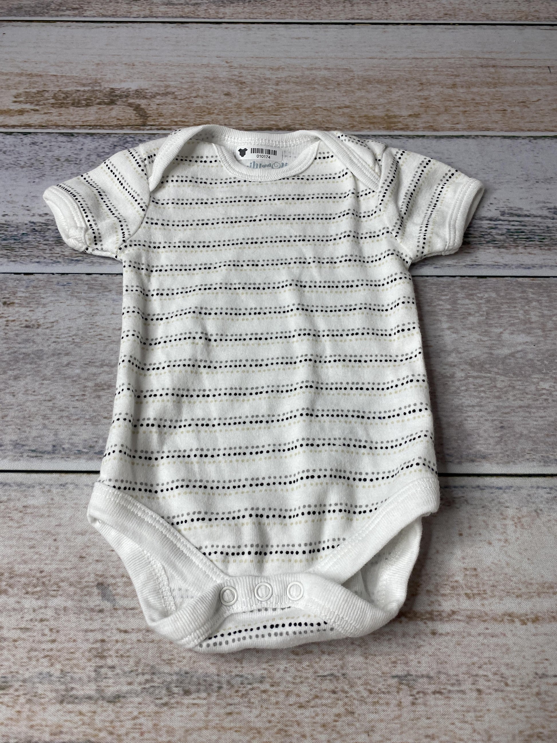 Emily and Oliver Unisex White | Black | Grey | Dots Onesie Size: 0-3 months White | Black | Grey | Dots