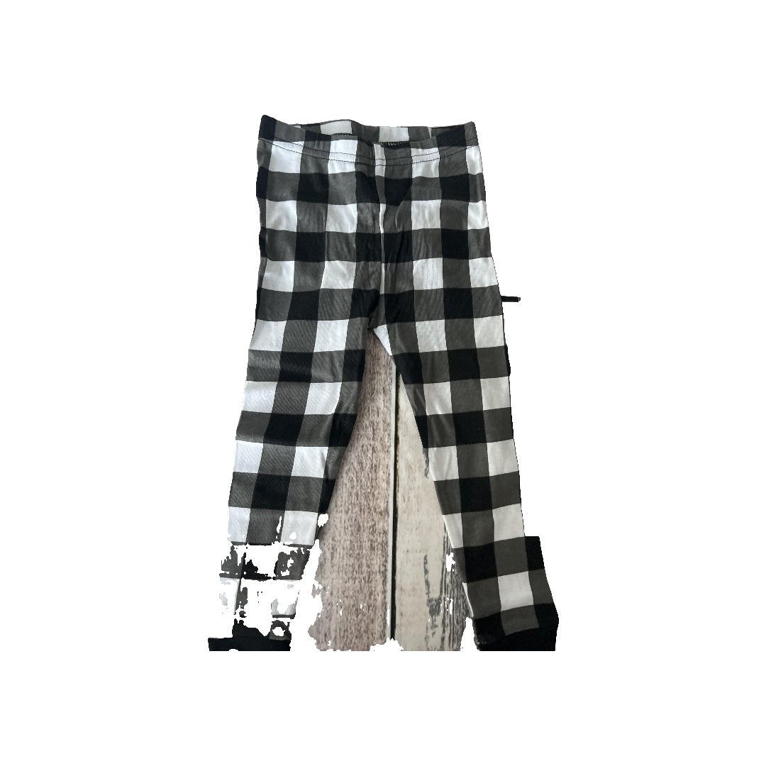 Leveret Unisex White | Black | plaid Pajamas Size: 2T White | Black | plaid