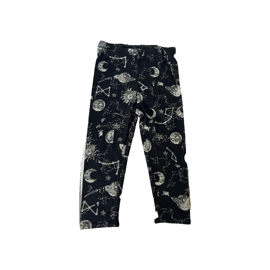 Burt's Bees Unisex White | Black | Space Pajamas Size: 2T White | Black | Space