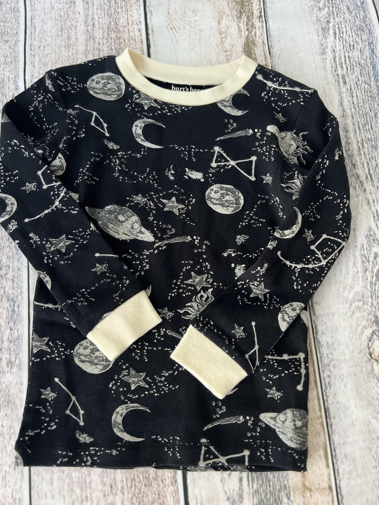 Burt's Bees Unisex White | Black | Space Pajamas Size: 2T White | Black | Space