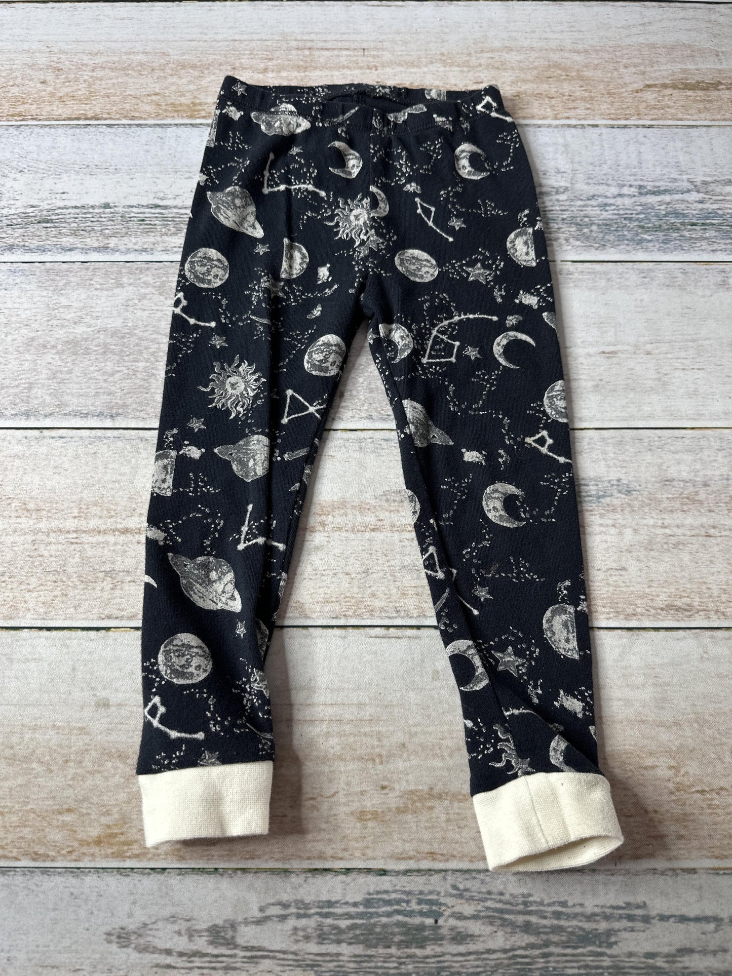 Burt's Bees Unisex White | Black | Space Pajamas Size: 3T White | Black | Space