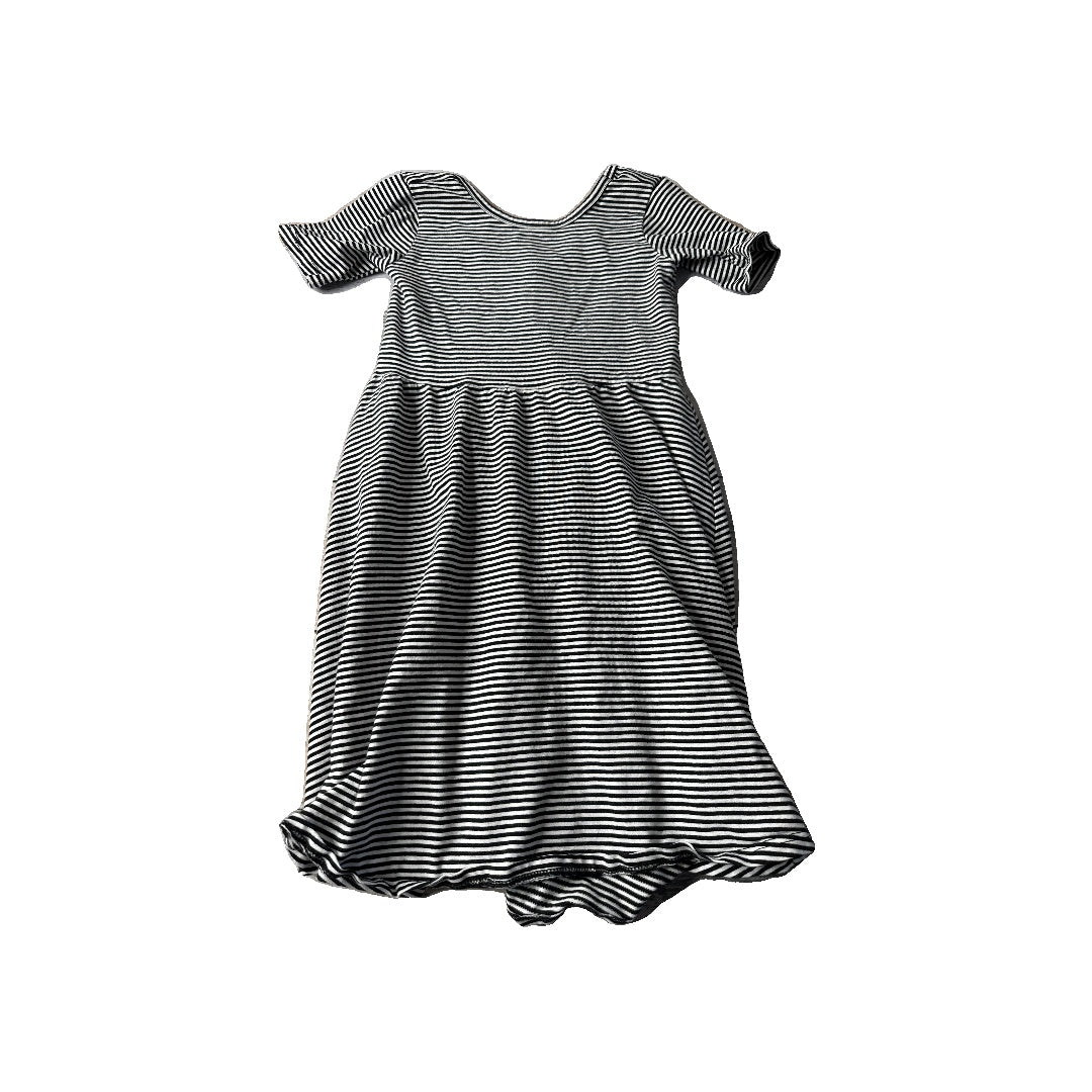Nordstrom Girls White | Black | Stripe Dress Size: 5 White | Black | Stripe