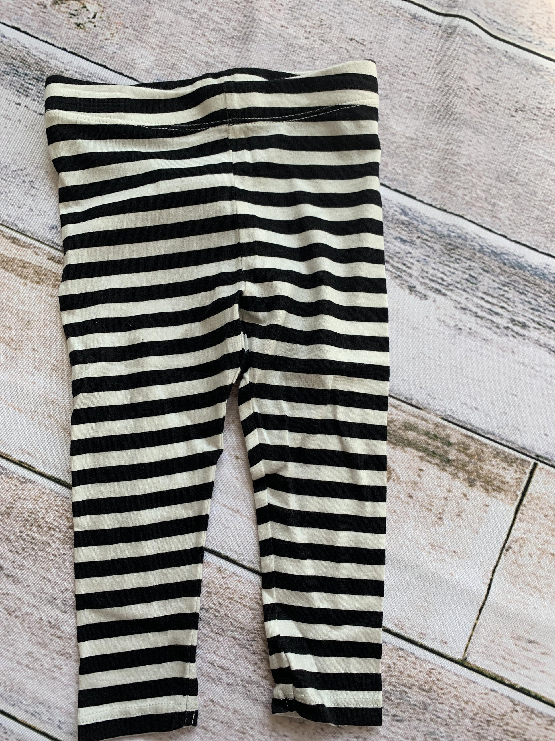 Harper Canyon Girls White | Black | Stripe Pants Size: 12M White | Black | Stripe