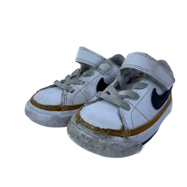 Nike Unisex White | Black | Tan Sneakers Size: 5.5 Toddler White | Black | Tan