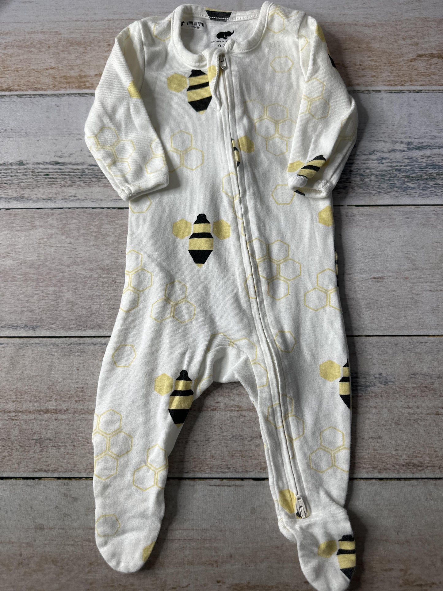 Monica + Andy Unisex White | Black | Yellow Pajamas Size: 0-3 months White | Black | Yellow