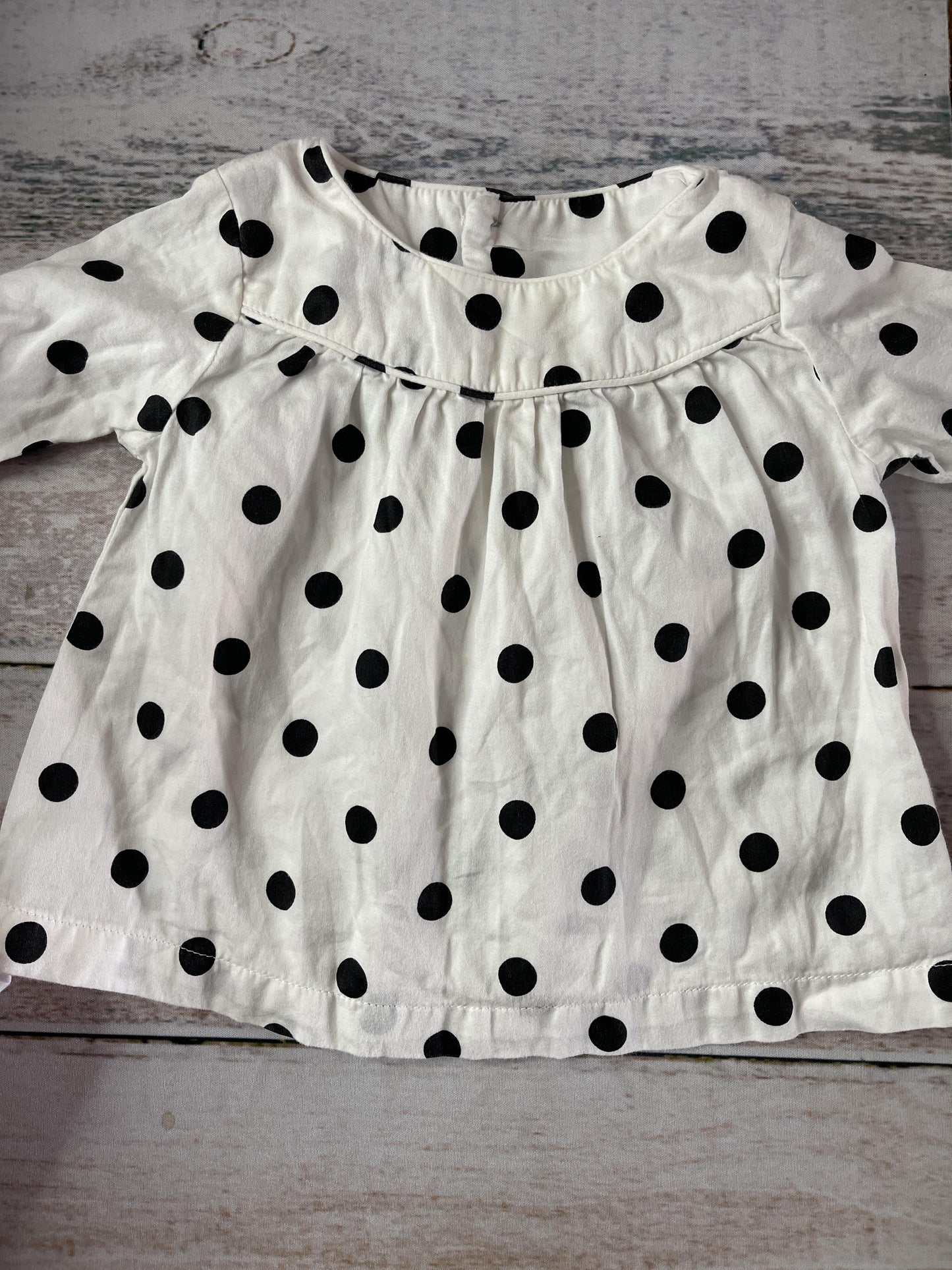 Carters Girls White | Black Long Sleeve T-Shirt Size: 9 months White | Black