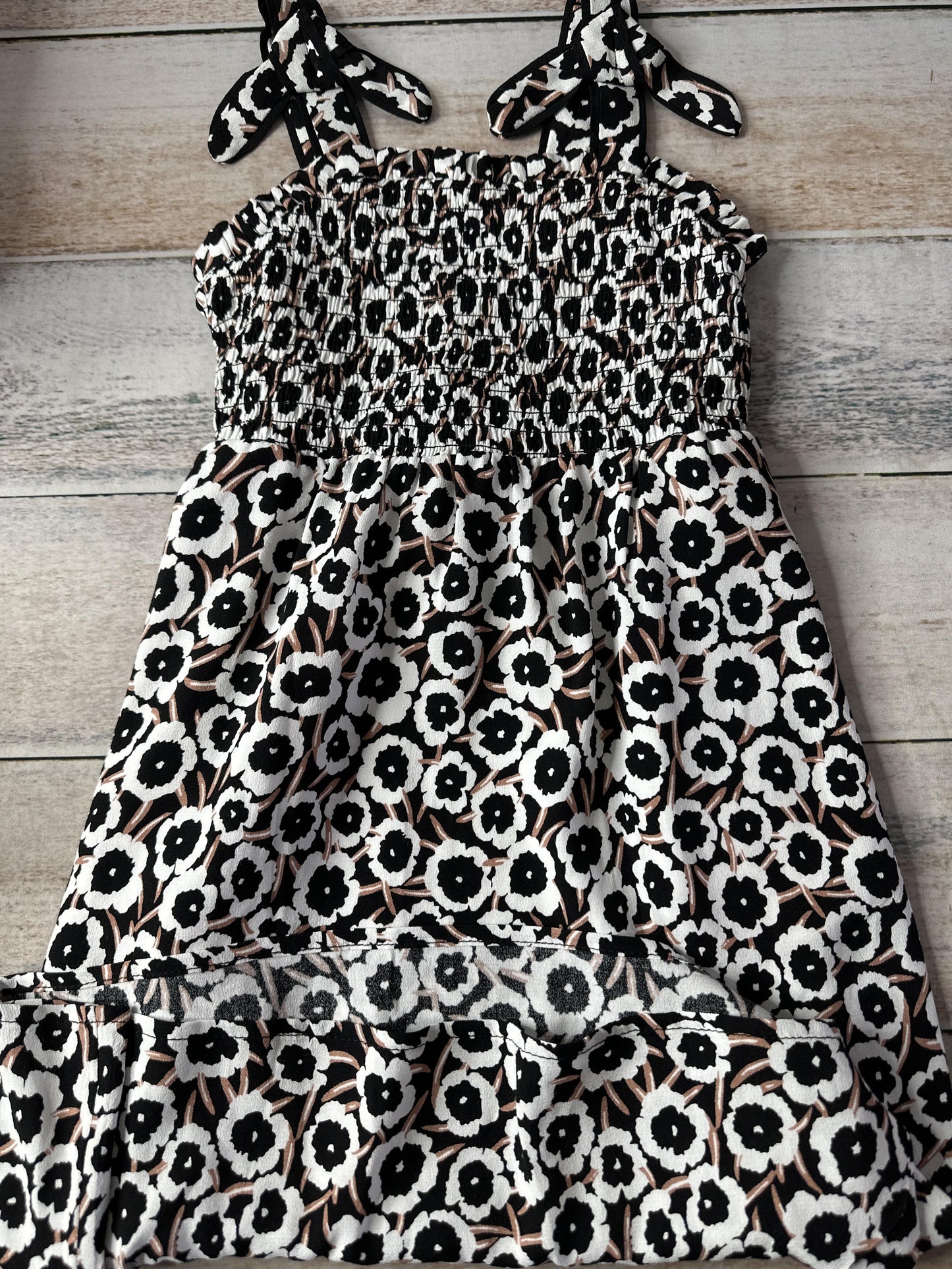 DVF Girls White | Black Dress Size: 4T White | Black