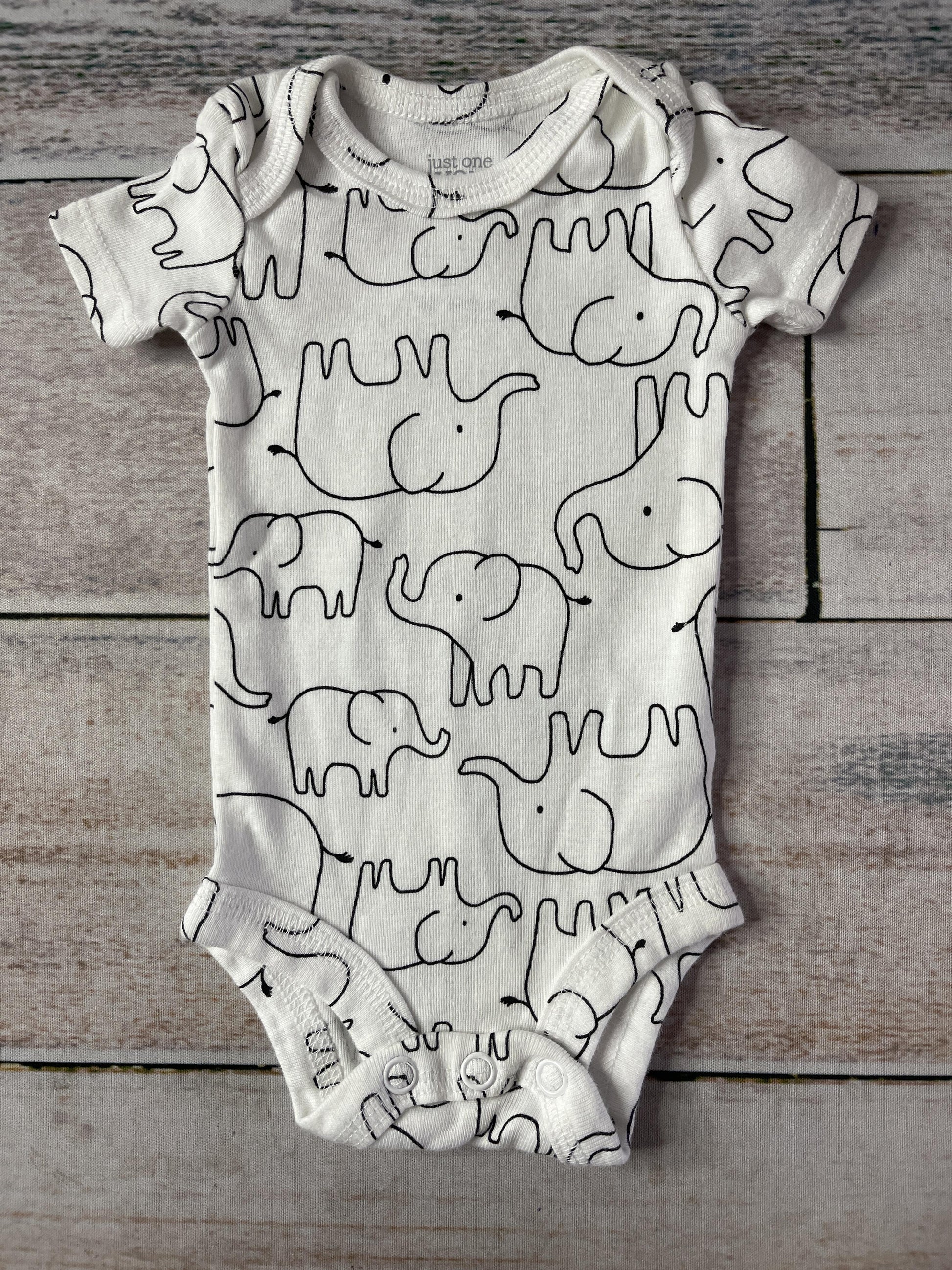 Carters Unisex White | Black Onesie Size: Preemie White | Black