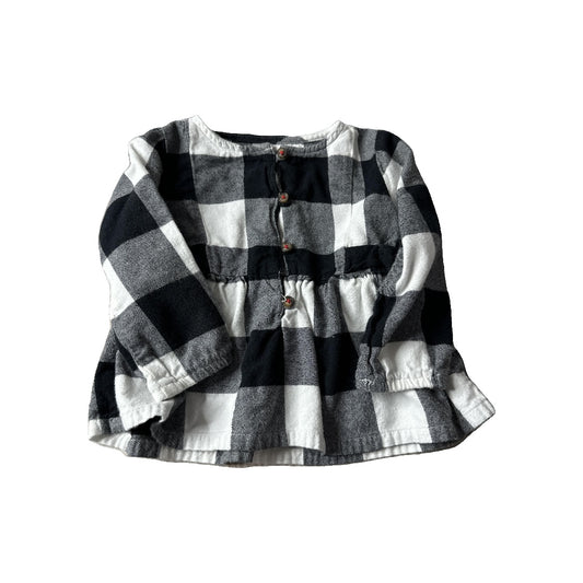 Carters Girls White | Black Long Sleeve T-Shirt Size: 18 months White | Black