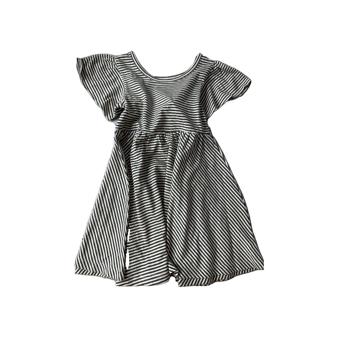 City Mouse Girls White | Black Button Down Short Sleeve Size: 2T White | Black