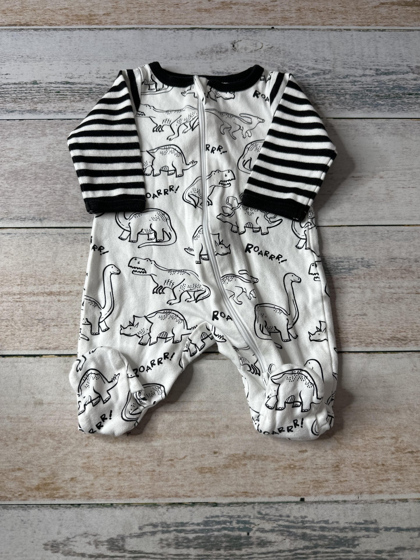 WonderNation Boys White | Black Pajamas Size: Newborn White | Black