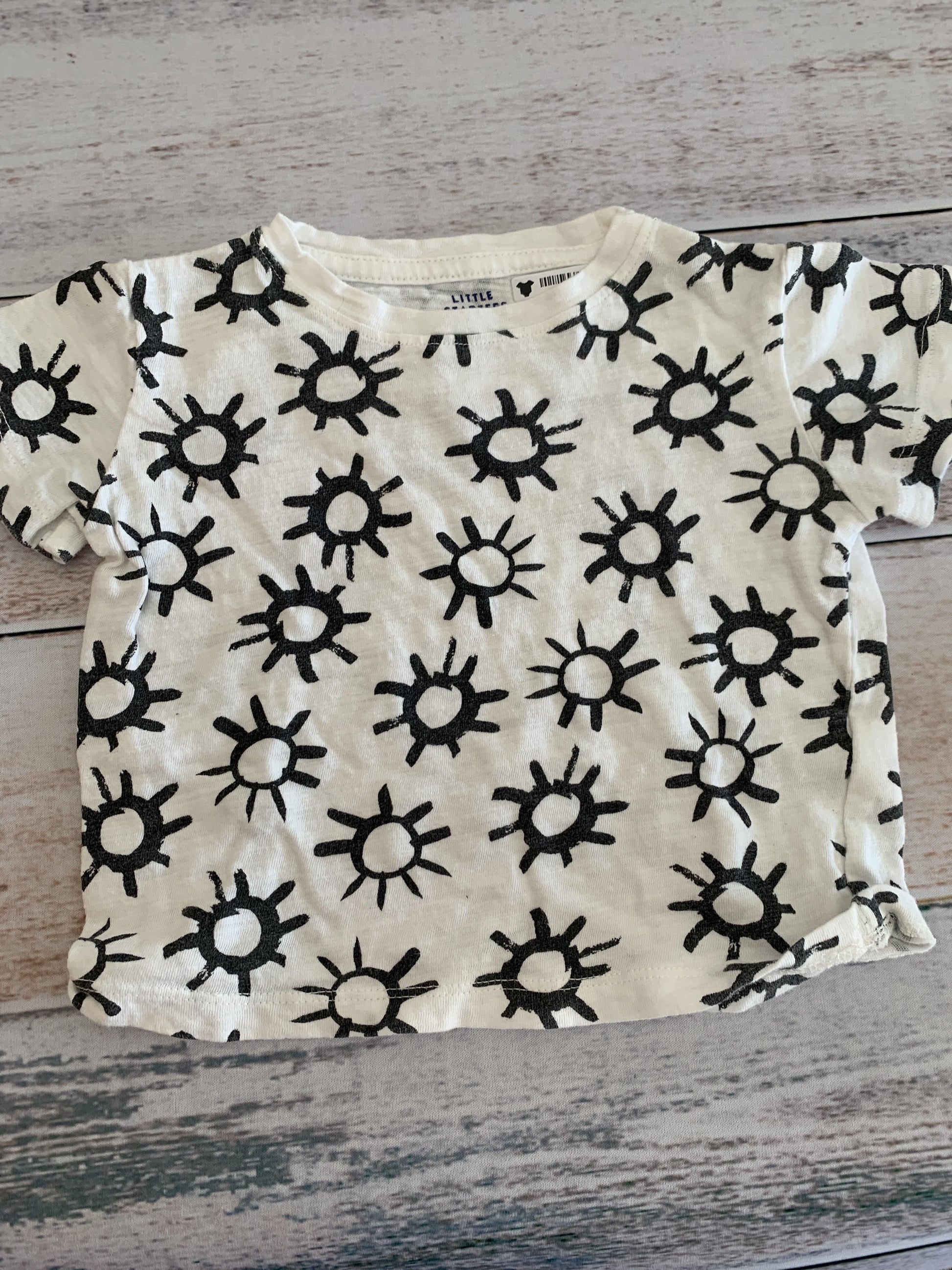 Little Starters Unisex White | Black T-Shirt Size: 6-9 months White | Black