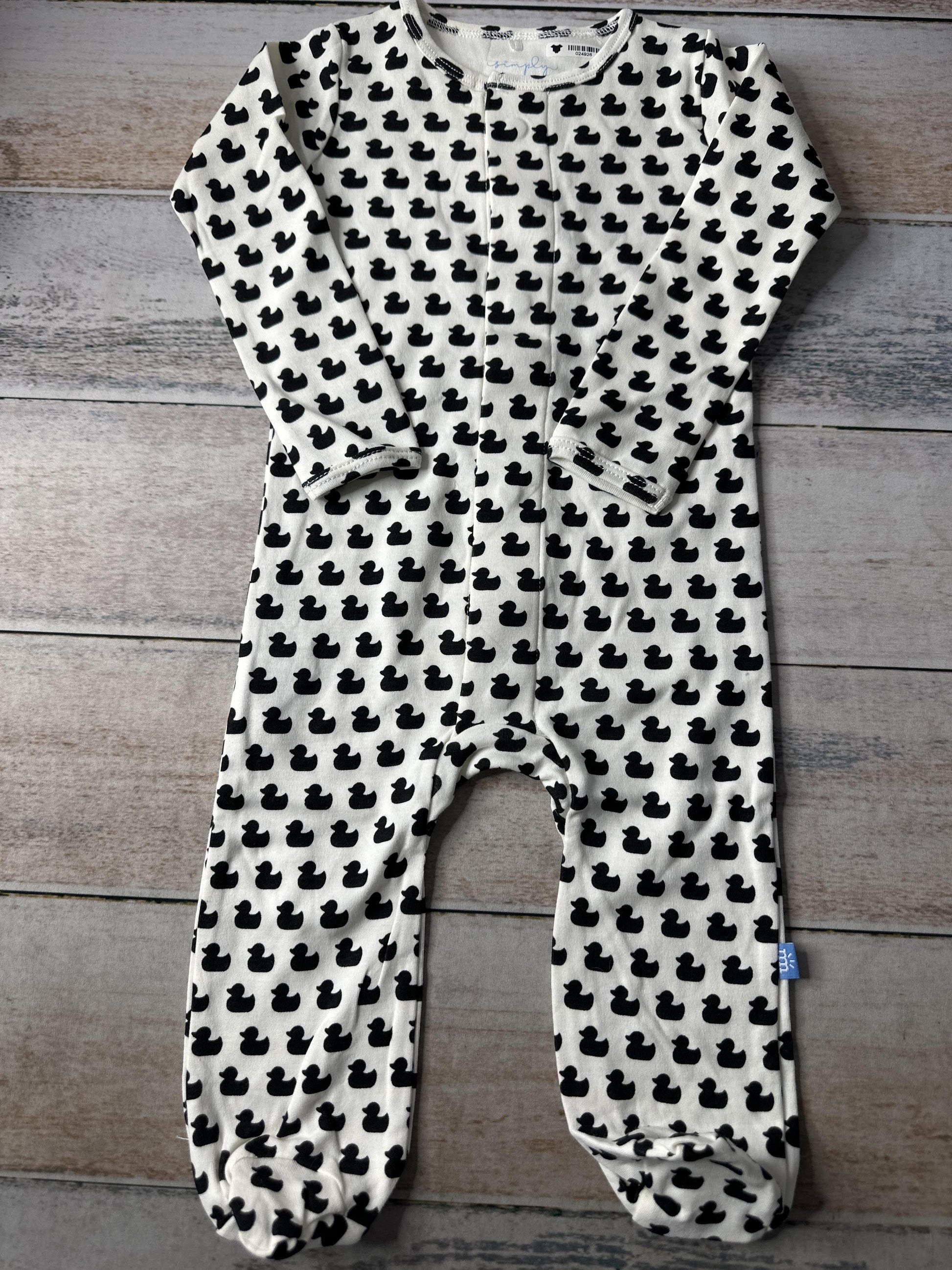 Magnetic Me Unisex White | Black Pajamas Size: 6-9 months White | Black