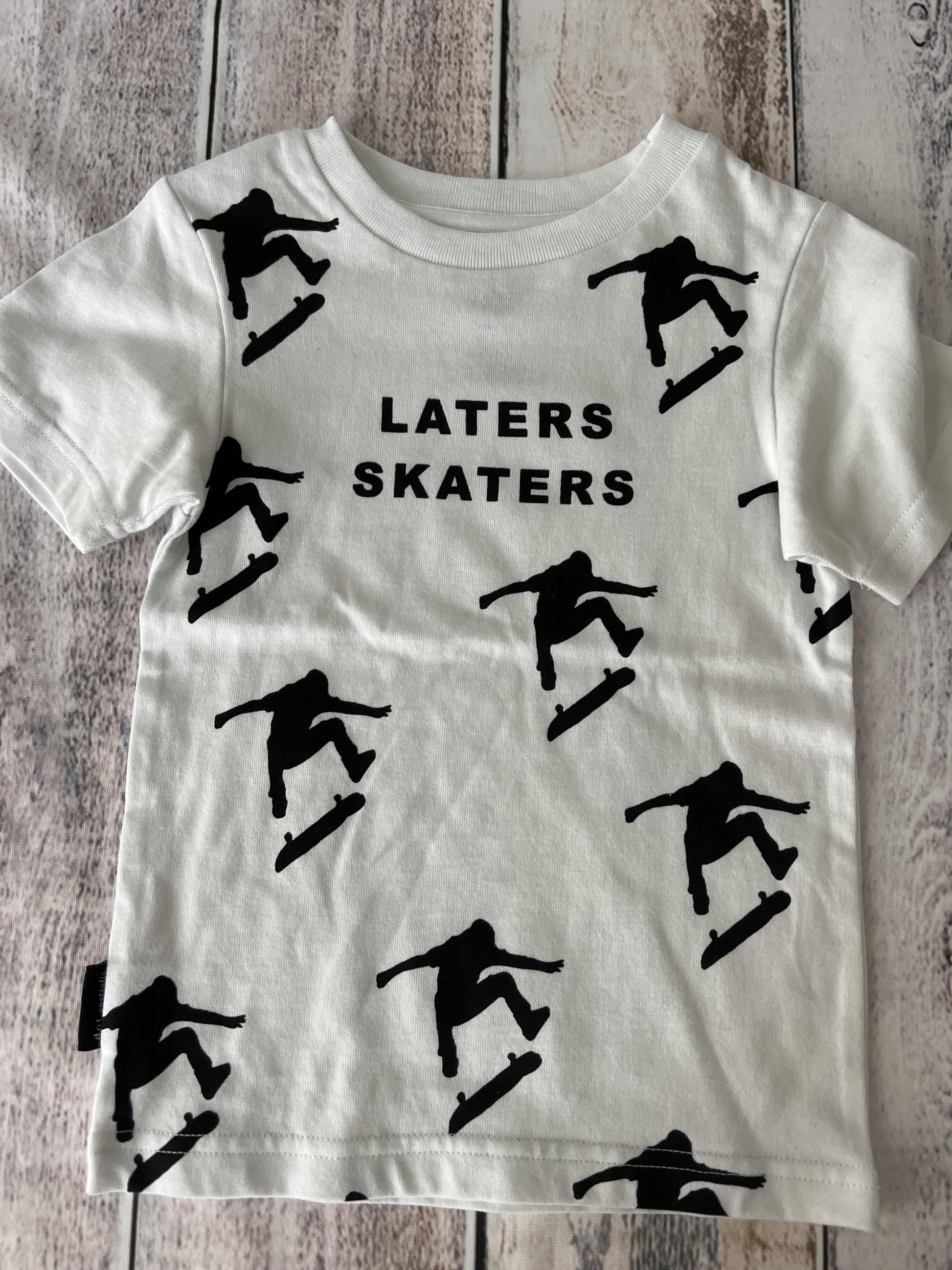 Dot Boys White | Black T-Shirt Size: 2T White | Black