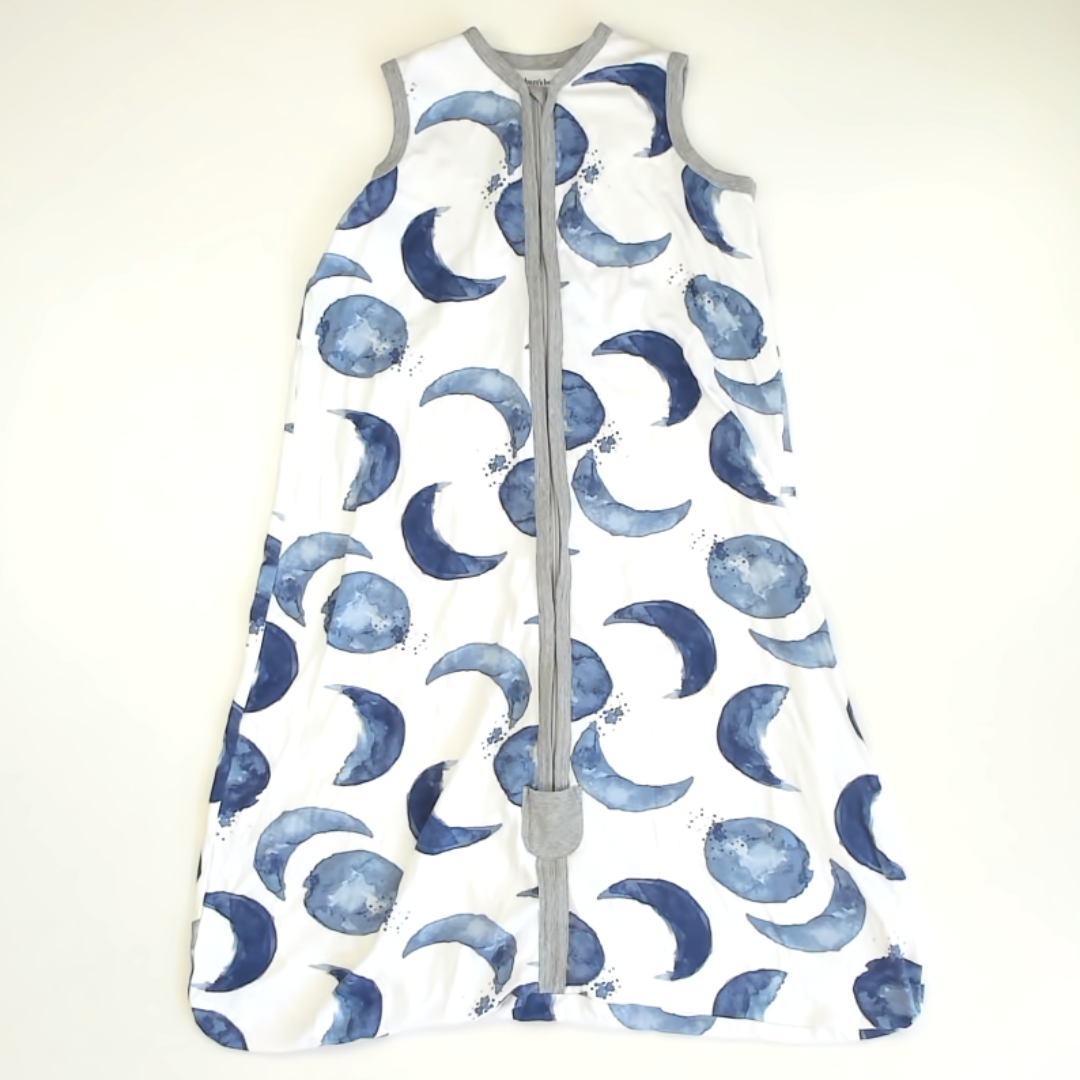 Burt's Bees Unisex White | Blue Moons Sleepsack Size: XL (18-24 Months) White | Blue Moons