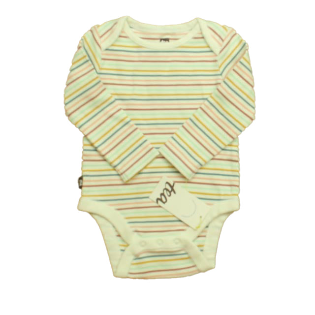 Tea Unisex White | Blue | Pink Stripe Onesie Size: 3-6 Months